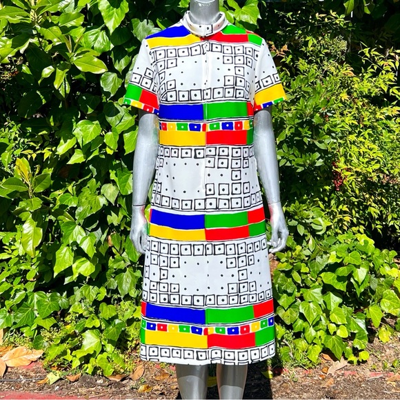 1960s Honeycomb Mod Primary Colored Cubic Print Shirt Dress - Picture 9 of 10